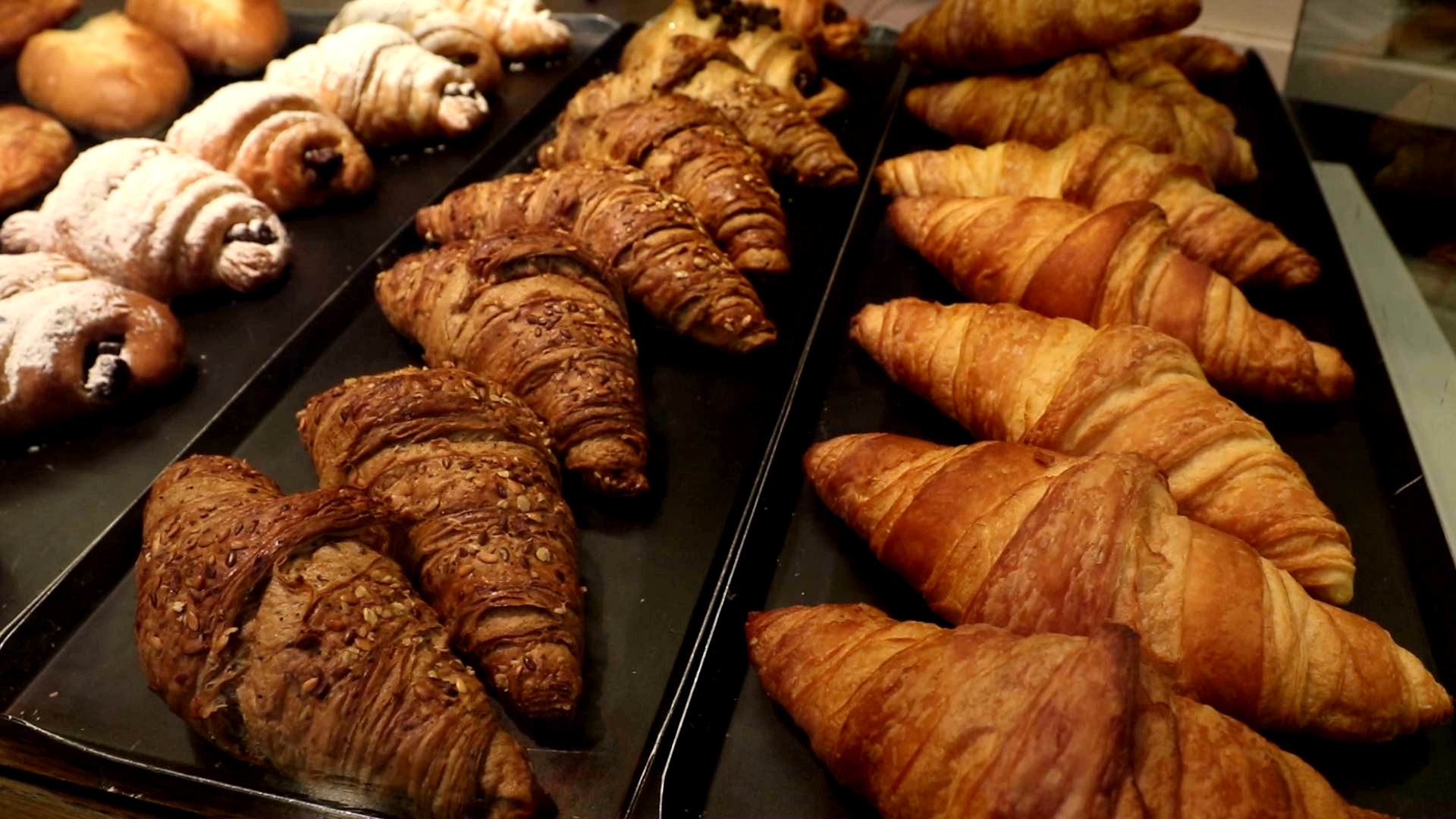 Le Croissant Symbol of a Nation - ClickView